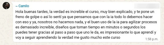 Testimonio de Camilo: el curso está muy bien explicado, aprendió a agilizar procesos creativos y a crear diseños en minutos con el paso a paso.